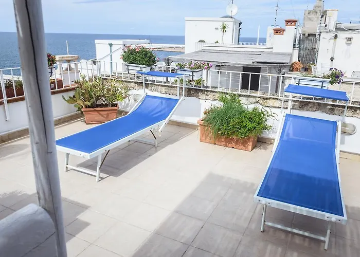 Nel Blu Dipinto Di Blu - * 滨海波利尼亚诺